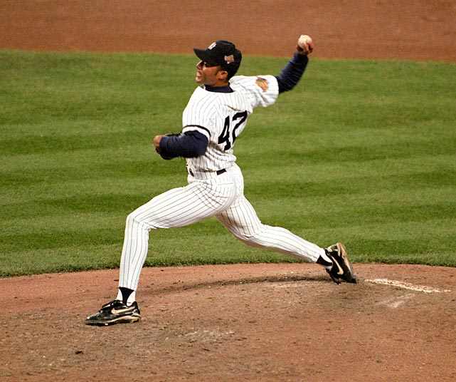 Rivera sets up a World Series clincher